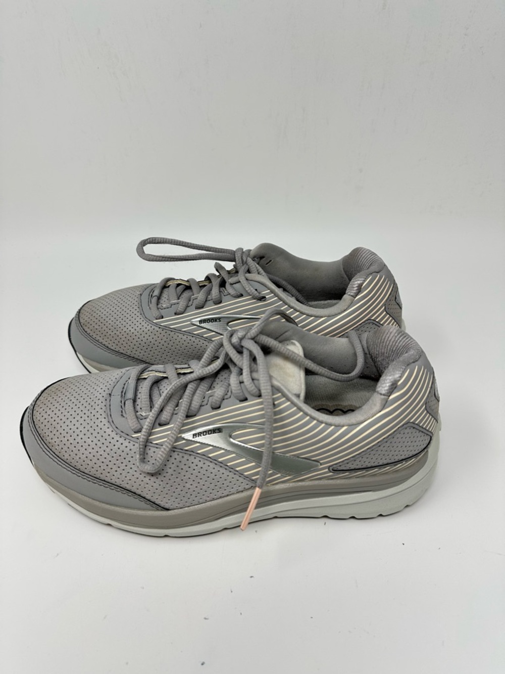 Brooks Addiction Walker Shoes Womens 8 Purple Grey Walking‎ Athletic Sneakers - Picture 2 of 14
